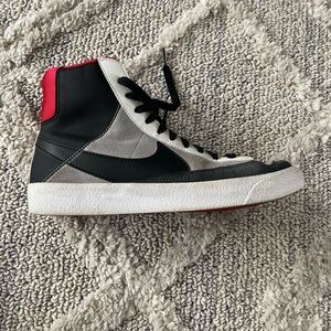 Nike Blazer Mid